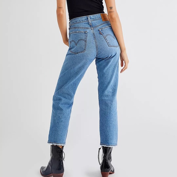 LEVI’S WEDGIE STRAIGHT JEANS - Picture 5 of 6